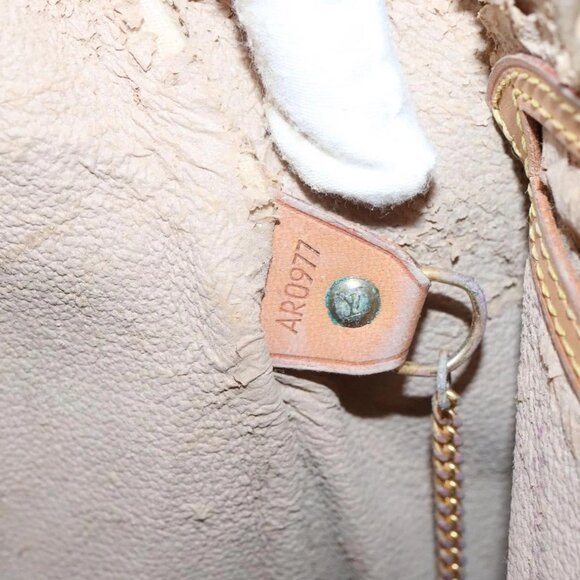 LOUIS VUITTON Monogram Bucket GM Shoulder Bag M42236 LV Auth 138294 - Picture 13 of 16